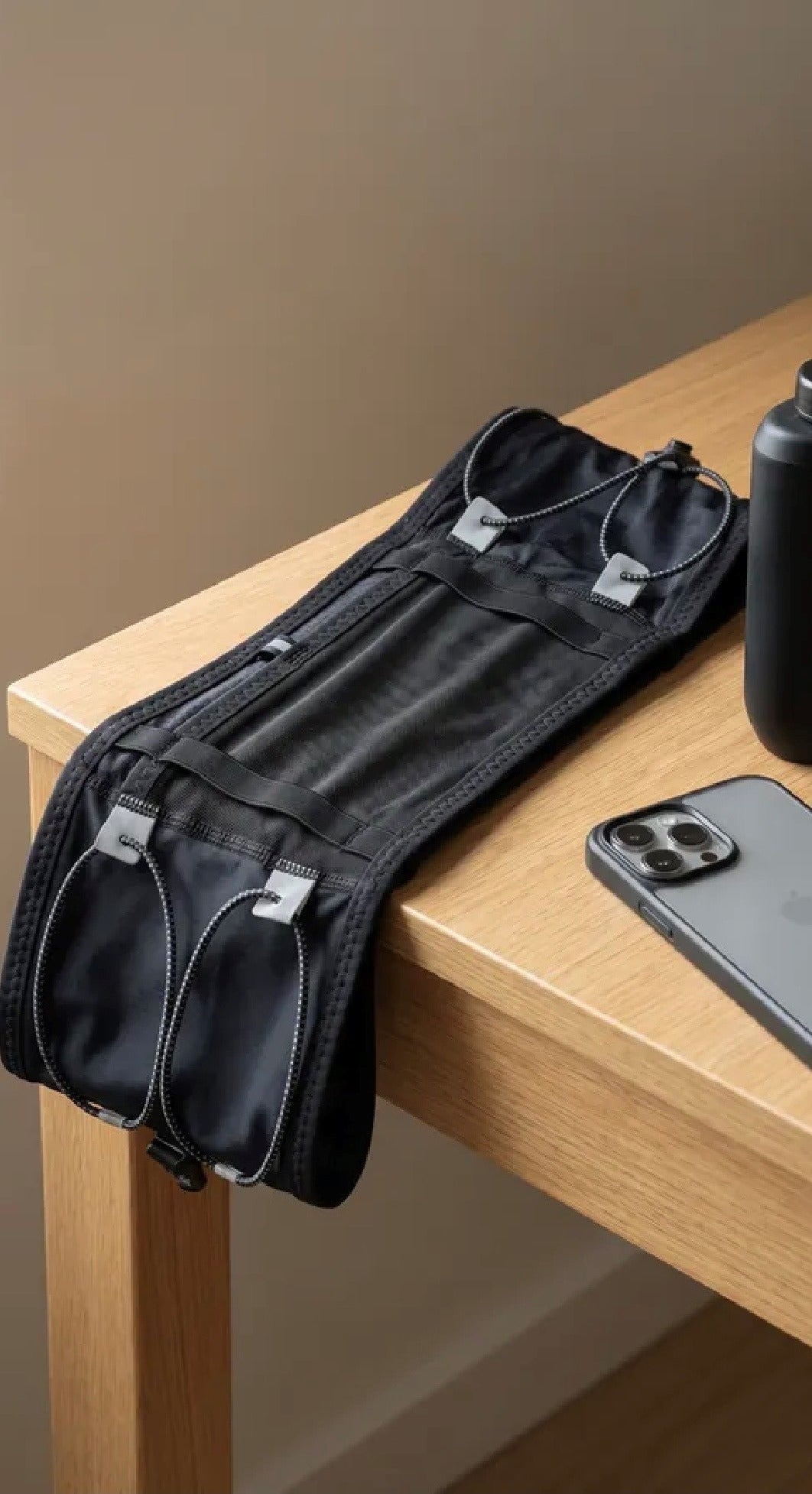Bounce Free Running Belt for Phone, Keys & Gels | Thistle Endurance